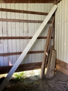 lot 659 image: 6 pieces Random Wood boards