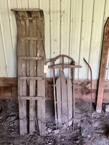 lot 661 image: Vintage toboggan & Sled