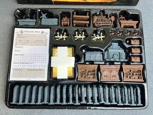 lot 39 image: Hasbro Hero Quest Game (2021) - Pieces like new
