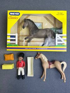 lot 78 image: Toy Lot - Breyer Classics No. 678 Grullo Quarter Horse (New Sealed) & Vintage Little Tikes Horse and Jockey
