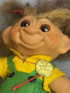 lot 87 image: RARE Vintage (1960s) Original 8-inch Thomas Dam Lykketrold Troll with Gold Tag