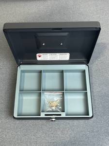 lot 93 image: Sentry Safe Small Cash Box (Never Used)
