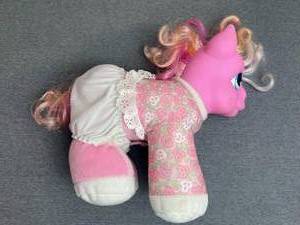 lot 112 image: My Little Pony Sing and Dance Pinkie Pie (Untested) and My Little Pony Rose Blossom Plush Toy