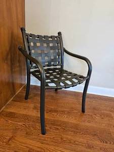 lot 19 image: Classic Contemporary Patio Conversation Chairs
