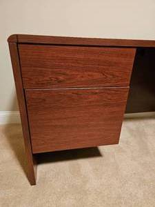 lot 42 image: Cherry Finish Modern Office Desk