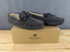lot 108 image: Mens Sperry Moccasin-Style Shoes, Size 12 N