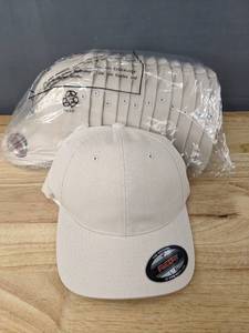lot 354 image: 24 Brand New Yupoong Stone Hats Flexfit LargeXL A