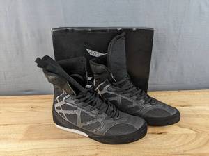 lot 317 image: Core Boxing Shoes Mens Size 9 - Black L