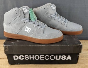 lot 20D image: Brand New DC Shoes Cure Hi-Top Mens Size 10 L