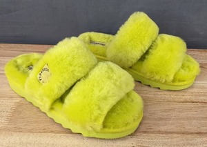 lot 88 image: Dearfoams Fireside Benalla Shearling Slides Womens Size 8 L
