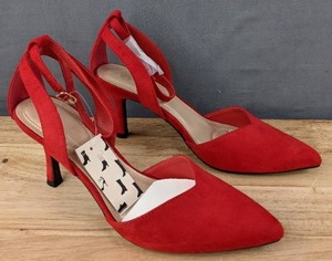 lot 93 image: Brand New MySoft Pointed Toe Pumps Womens Size 7 L