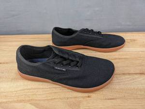 lot 83 image: New Whitin Canvas Barefoot Sneakers Mens Size US 6.5 Wide Eur 39 L
