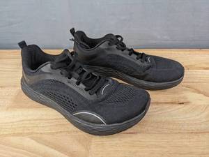 lot 85 image: Whitin Zero Drop Running Shoes Mens Size US 9.5 Wide Eur 43 L