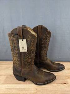lot 51 image: Brand New Ariat Round Up Heritage Western Cowboy Boots - Vintage Bomber Brown Womens 6.5 L