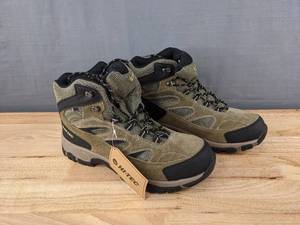 lot 61 image: Brand New Hi-Tech Yosemite WP Mid Hiking Boots, Mens Size 11 L