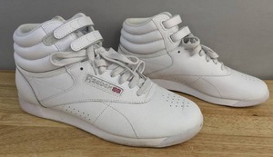 lot 77 image: Reebok Womens FS Hi White Shoes Womens Size 9.5 Sneakers L