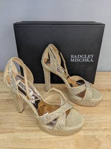 lot 55 image: Badgley Mischka Fizzy High Heeled Sandal Womens Size 8 L