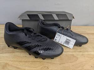 lot 49C image: Brand New Adidas Predator Accuracy.4 FxG J Soccer Cleats Youth Size 4 L