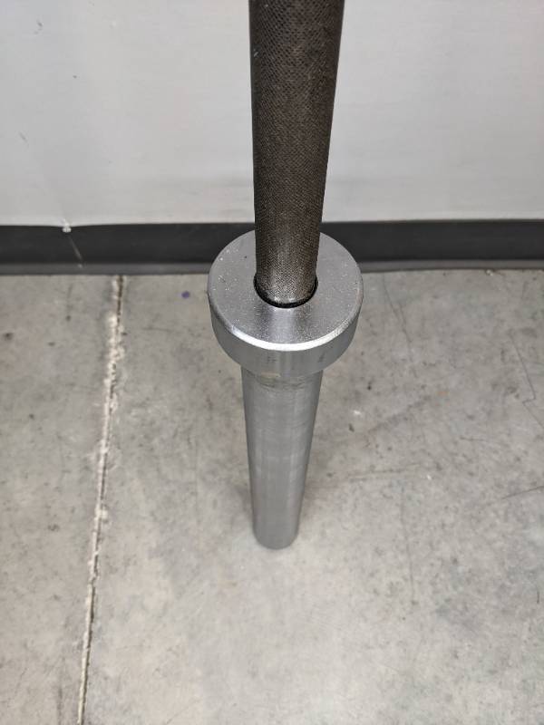 lot 68F image: 45 LB Olympic Barbell N