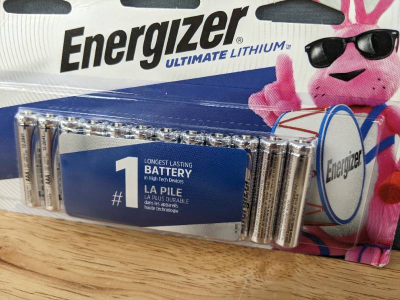 lot 30 image: Energizer Ultimate Lithium AAA Batteries (12 Pack), Triple A Batteries Y