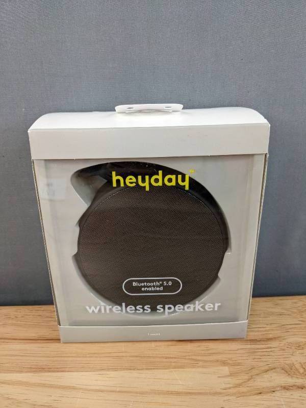 lot 83A image: Brand New Heyday Round Wireless Speaker and Wireless Earbuds Y