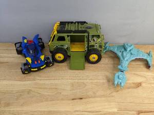 lot 112 image: DC Super Friends Vehicle,Teenage Mutant Ninja Turtles (Movie) Turtle Assault Van, Star Trek Micro Machines Toys E