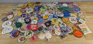 lot 94 image: Large Collection of Vintage Pinback Buttons E