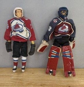 lot 73F image: Vintage Playmate Toys 1997 NHL Colorado Avalanche Hockey Player Figurines Joe Sakic and Patrick Roy E