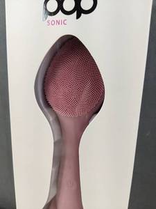 lot 69E image: New Pop Sonic Spade Face & Neck Sonic Beauty Massage Cleansing Device N