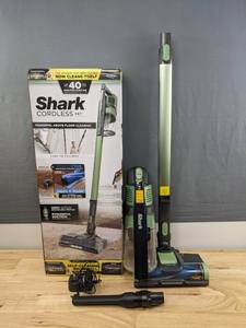 lot 50 image: Shark Pet Cordless Stick Vacuum L