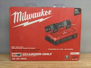 lot 30A image: Brand New Milwaukee M18 18-Volt Lithium-Ion Dual Bay Rapid Battery Charger O