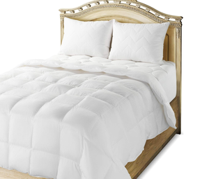 lot 185 image: Luxurious Cotton Sateen Comforter - Cozy and Comfortable Queen Size Comforter