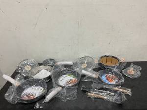 lot 22 image: 12PC Soday Kitchen Granite Cookware