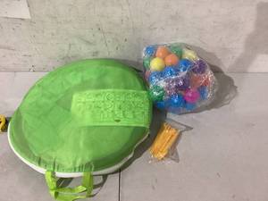 lot 491 image: Ball Pit Play Tent