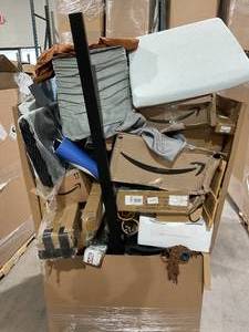 lot 127 image: Wholesale Pallet of Assorted Miscellaneous Items