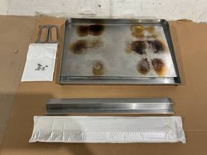 lot 181 image: Griddle For Gas Grill,Flat Top Grill With Removable Grease Tray