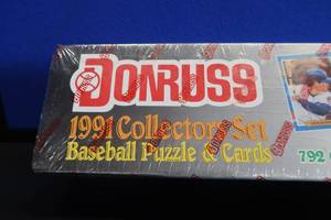 lot 1 image: UNOPENED COLLECTORS SET  DONRUSS 1991