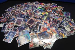 lot 13 image: MISC LOT OF CARDS
