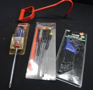 lot 39 image: NEW HAY HOOK AND TOOLS