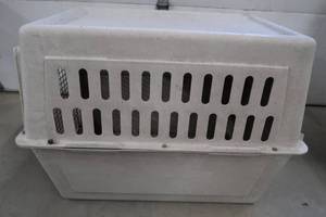 lot 95 image: PETMATE PET PORTER LARGE