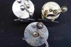 lot 105 image: 3 VINTAGE REELS