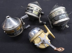 lot 111 image: 4 VINTAGE REELS