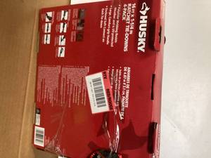Husky 16 ft. 1.25 in. Ratchet Tie-Down Straps with S-Hook (4-Pack) Customer Returns See Pictures