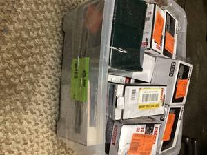 Lot of Assorted Bathroom Items Various Models and Conditions Customer Returns See Pictures