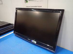 lot 20 image: Sharp&nbspAquos LC-32D64U TV  32 screen with 1920 x 1080 Resolution  Includes power cable 