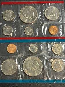 lot 07 image: 1977 US MINT SET