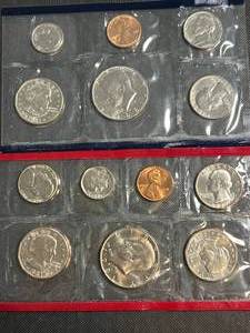 lot 11 image: 1981 US MINT SET