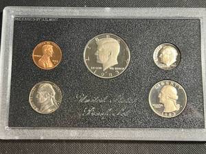 lot 22 image: 1983 US PROOF SET
