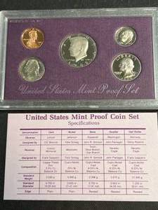 lot 26 image: 1988 US MINT PROOF SET