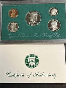 lot 33 image: 1994 US MINT PROOF SET